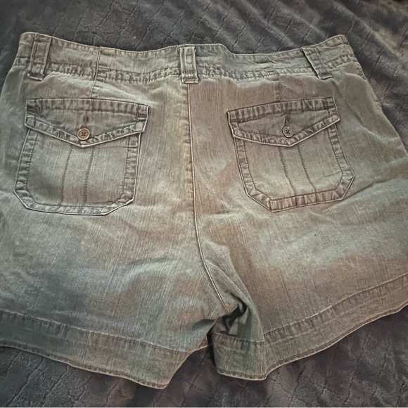 Faded Glory jean shorts - plus size 18 - Picture 5 of 5